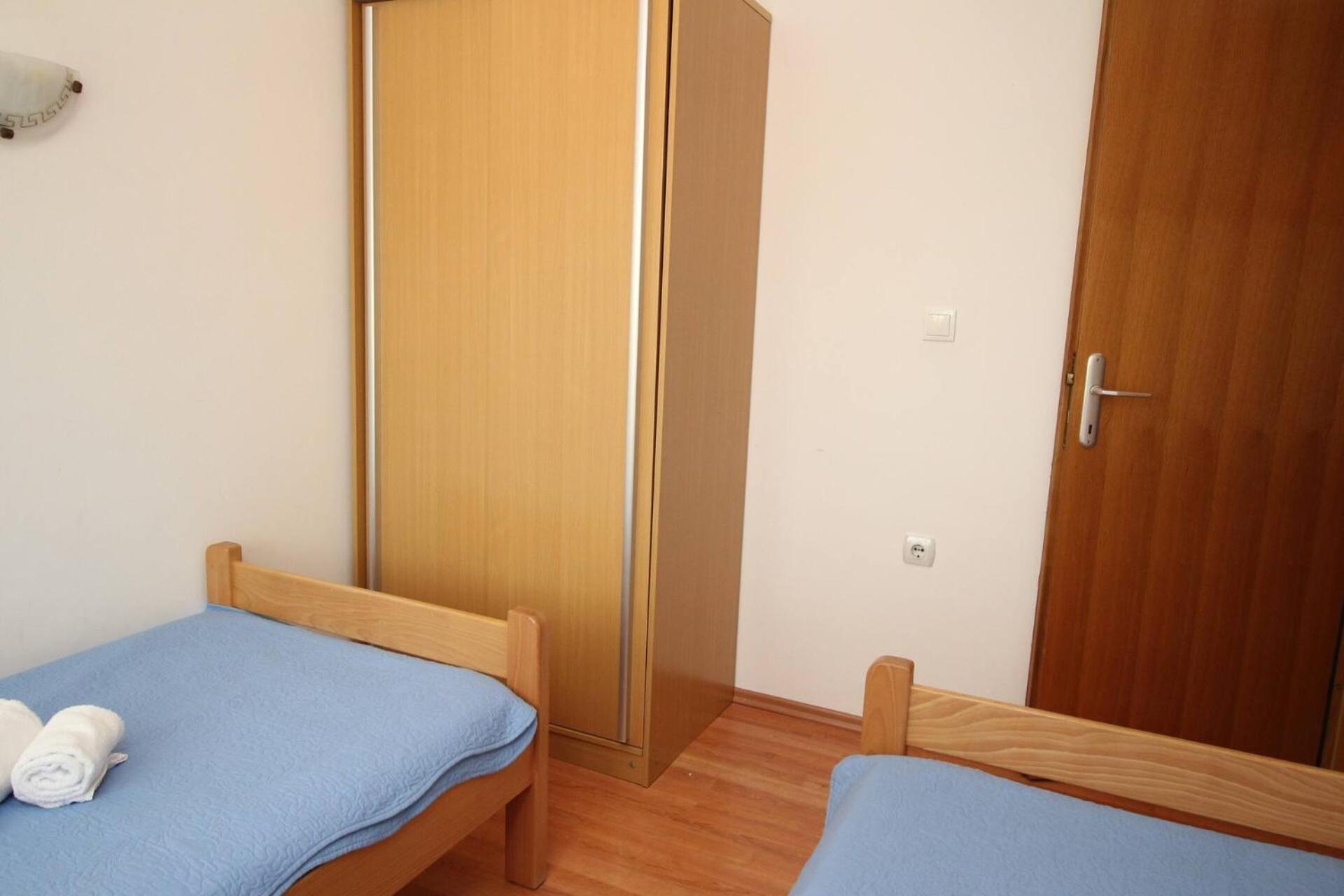 Apartments Knezevic Baska  Luaran gambar